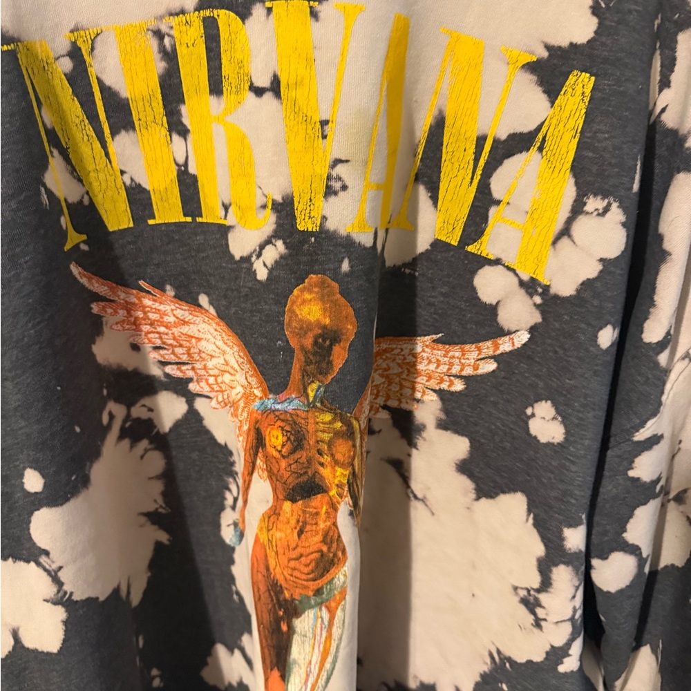 H&M Black and Cream Graphic Sweatshirt - Picture 4 of 4
